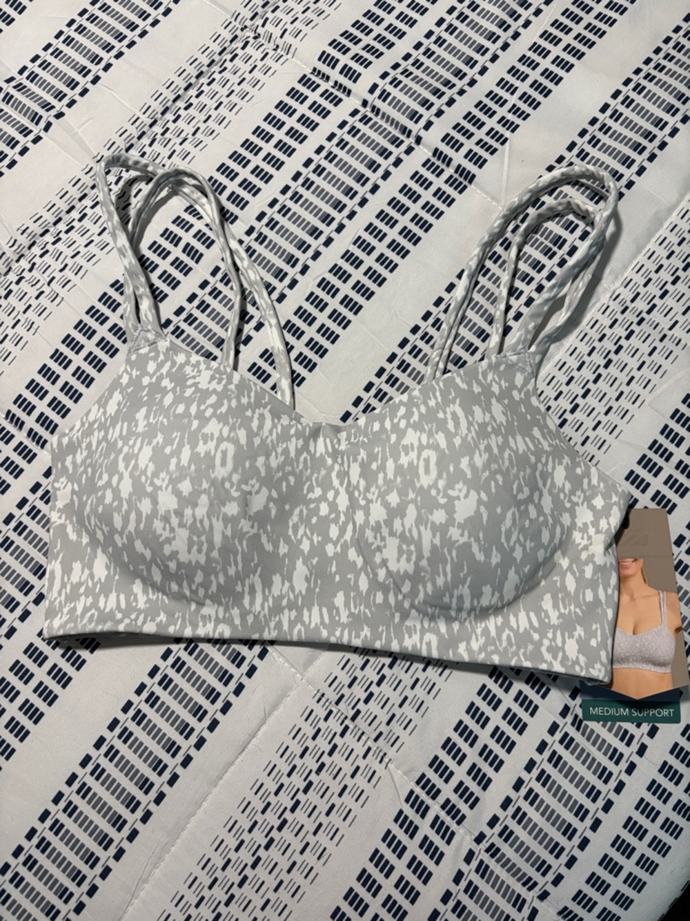 Wireless Medium-Support Printed Bralette in Light Gray